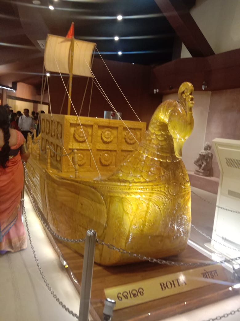EdCIL_India's tweet photo. #AKAM_EBSBStudentTour Students from #Maharashtra Visited Sun Temple Interpretation Centre, Konark #Odisha developed by IOCL during their 5 days trip under #StudentsExchangeProgramme  #AKAM #EkBharatShreshthaBharat #AzadiKaAmritMahotsav
#EduMinOfIndia #EBSB_Edumin
#EdCIL_Ltd https://t.co/0ZHWjHHnWT