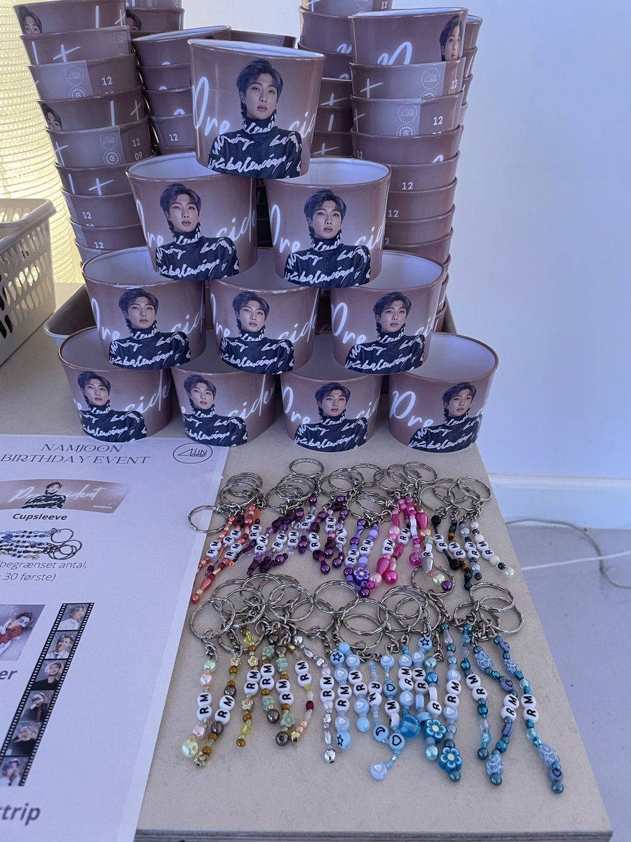 btsarmyline's tweet photo. Thank you to everyone who came to Namjoon's Birthday Event this weekend π
#NAMJOONDAY #NamjoonBirthday #RMDAY #rmbirthdayevent #namjoonbirthdayevent #rmevent #namjoonevent #cupsleeveevent https://t.co/xvWokVQHAc