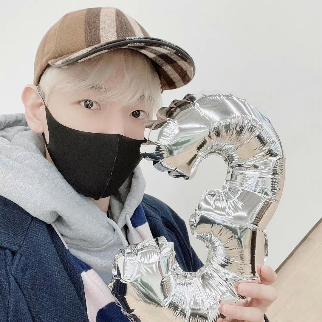 bharchived's tweet photo. [baekhyunee_exo] SELCA ONLY 📸🤳

2021 (🥲❤️) https://t.co/nzGZugGPcc