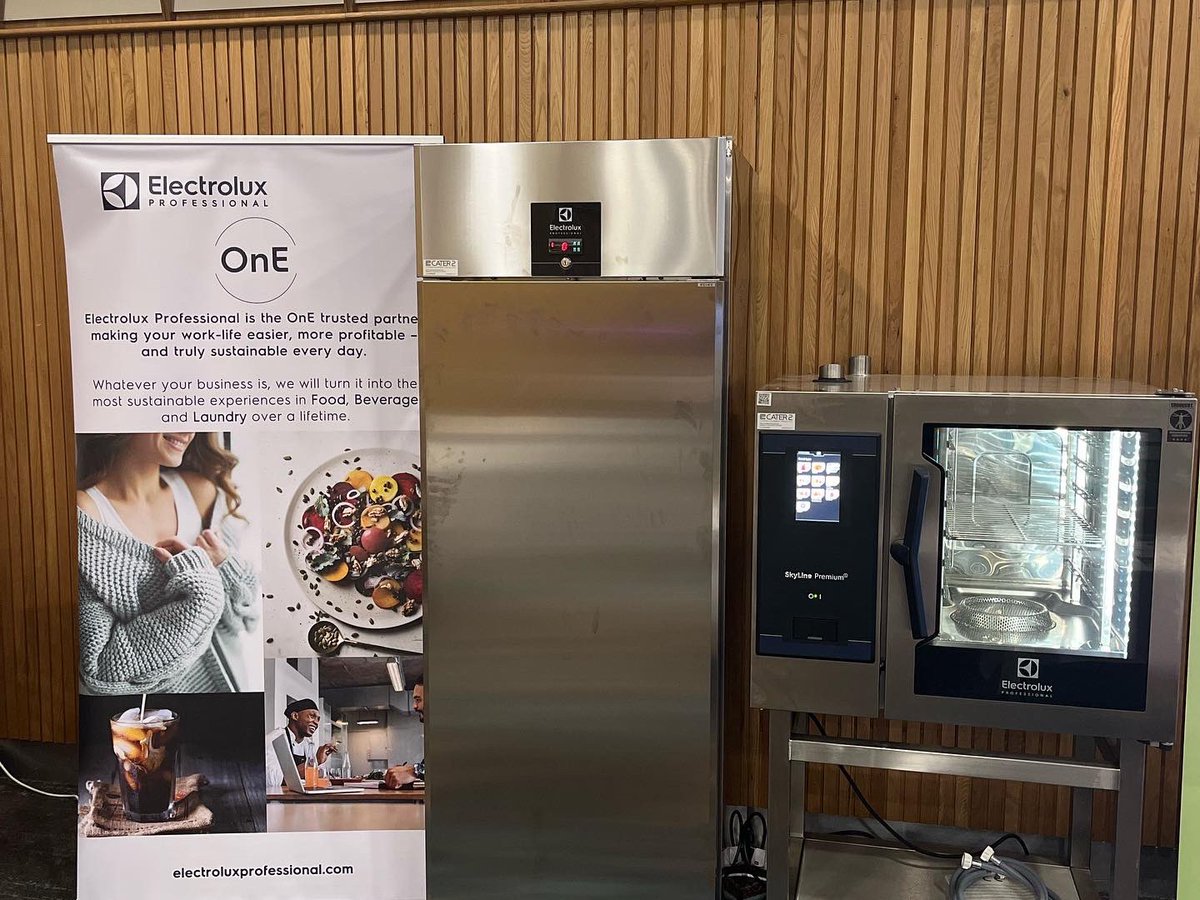 cater2equipment's tweet photo. 💜 Looking forward to a busy day ahead at La Mon Hotel & Country Club supporting the Hospital Caterers Association with this exhibition and seminar.
#cater2 #hca #publicsectorni #meiko #counterline #cateringequipment #cambro #ElectroluxProfessional https://t.co/p6Ac7gwsTp