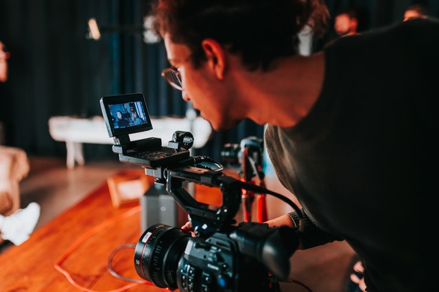 Just recieved another 800 word press release from a #PR with just a still photo. 
No video nor sound bite to go with it. 
No podcast to share.
C'mon PR folks, we are here to help you!!!