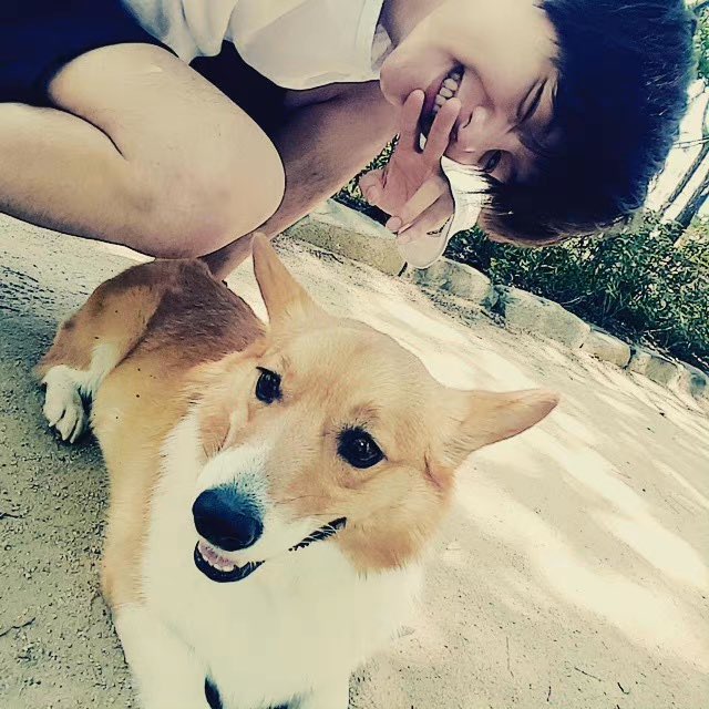bharchived's tweet photo. [baekhyunee_exo] with mongryong 🐶 https://t.co/iD1tZgv8tr