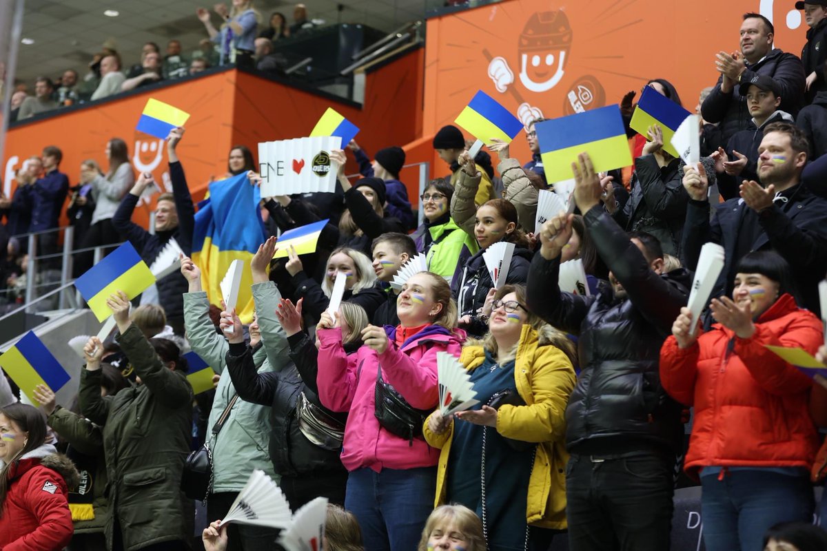 StavangerOilers's tweet photo. 🕊️Det er den internasjonal fredsdagen i dag. Den må vi selvsagt markere for fred i Ukraina og en lys fremtid for Sdyshor. Slava Ukraini!🇺🇦
#sammenervisterke https://t.co/d5TNbsMP67