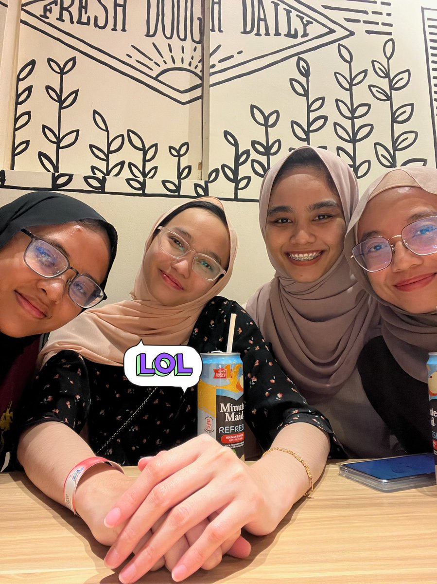 IzatiBukhari's tweet photo. Gambar bukan level ig kita letak sini #ipohtrip https://t.co/EOR4m54hHk