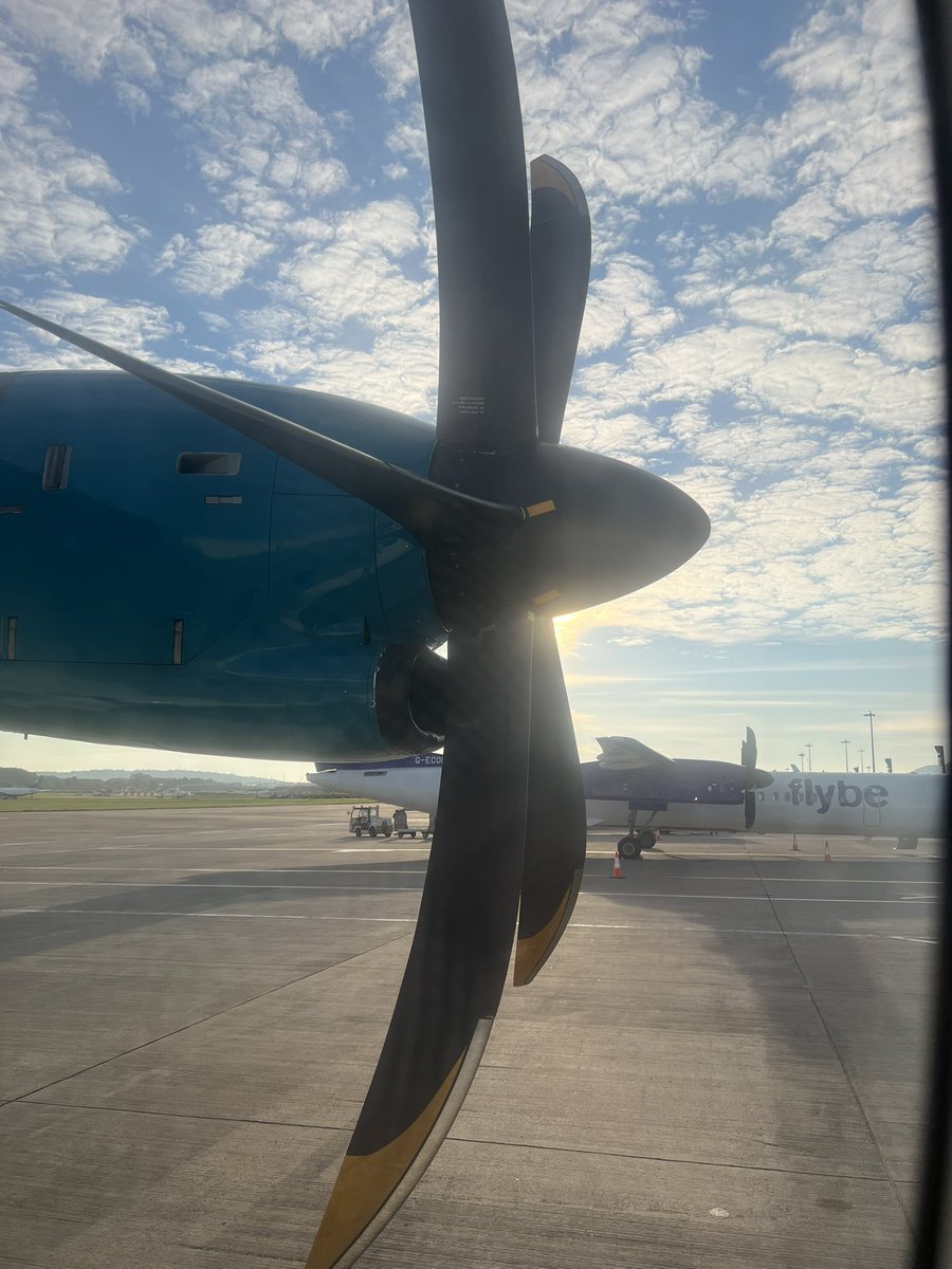 DavidKivlichan's tweet photo. On my way to #ESCCA2022 . Drop by the @BCILifeSciences stand to say hello. #ESCCA #flowcytometry #clinicalflowcytometry https://t.co/3B5pclLtj8