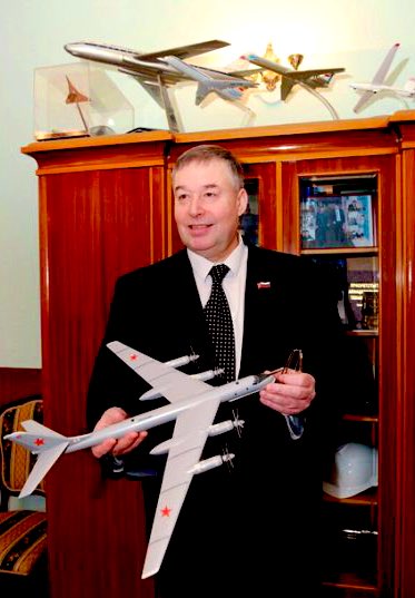 Russian Aviation Scientist Anatoly Gerashchenko Falls to His Death in  Latest Plunge Mystery