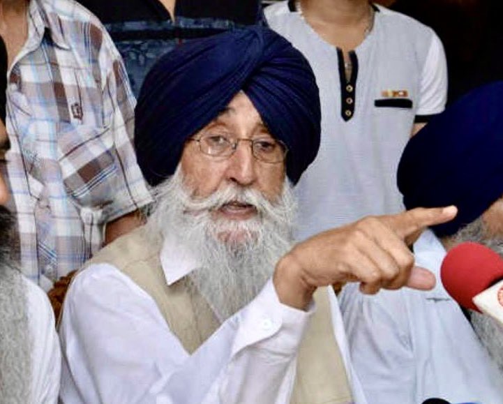 SimranjitSADA's tweet photo. The Army Chief wants to Hinduise the army and abolish Sikh Regiments and Sikh Light Infantry Regiments which our Party and Sikh’s will oppose tooth and nail. First save Ladakh and then indulge in such communalism. https://t.co/IAazQLy4IK