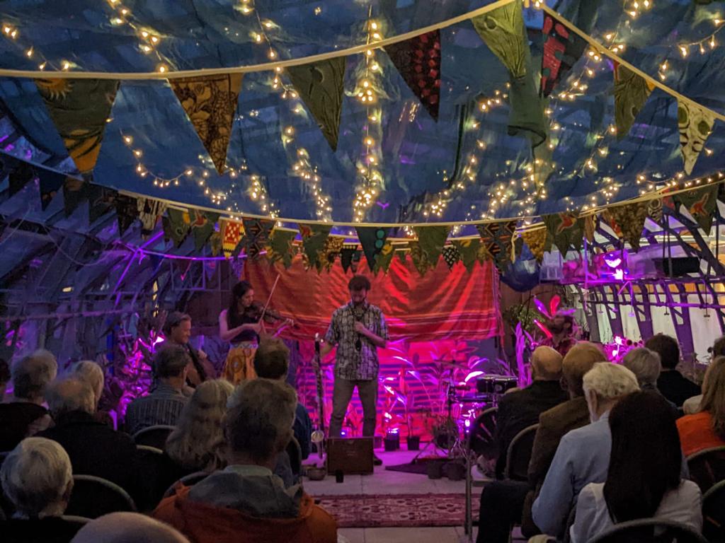 ✨Love all the lights and colours from our Greenhouse gig at <a href="/GardenBrockwell/">BrockwellGreenhouses</a> Thanks to everyone who joined and congrats to BPCG for opening the new barn 👏   

#LiveMusic #Greenhouse #Music #Band #September #bunting #lights #violin #cello #clarinet #drums #London #BrockwellPark
