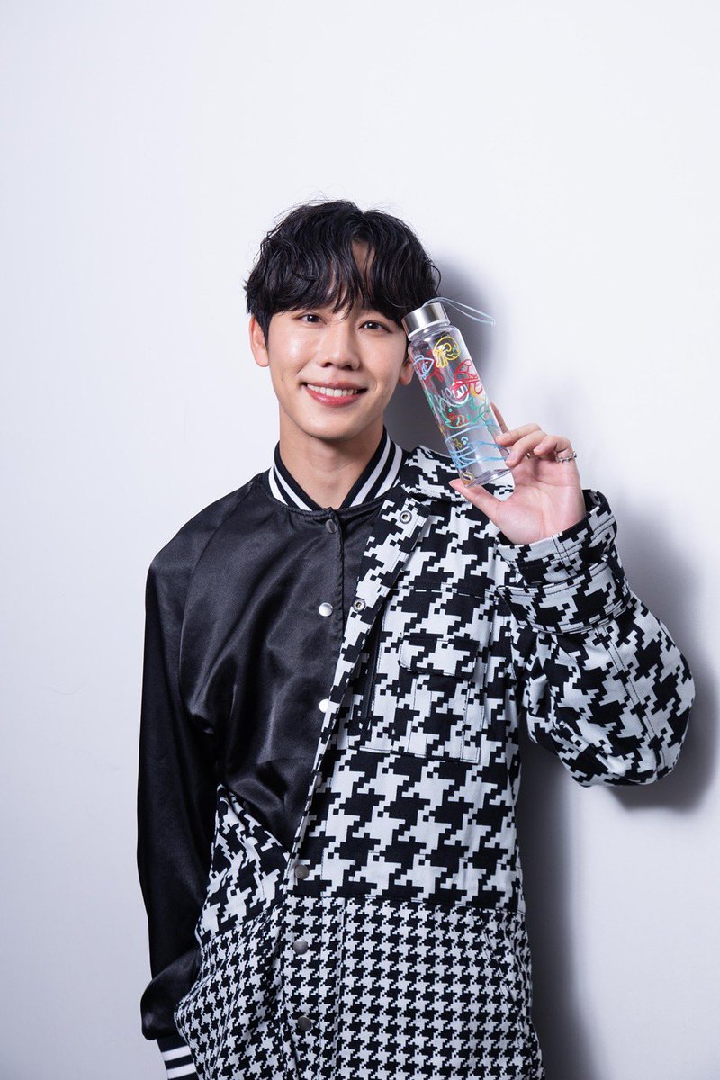 newsway_ent's tweet image. ส่งต่อรักส่งต่อบุญ Praew Charity 2022 “All For Love” ชวนประมูลกระบอกน้ำคนดัง

อ่านต่อ facebook.com/10006722349147…

#PeckPaLitCheoke #bbrightvc #หยิ่นวอร์ #PraewCharity2022