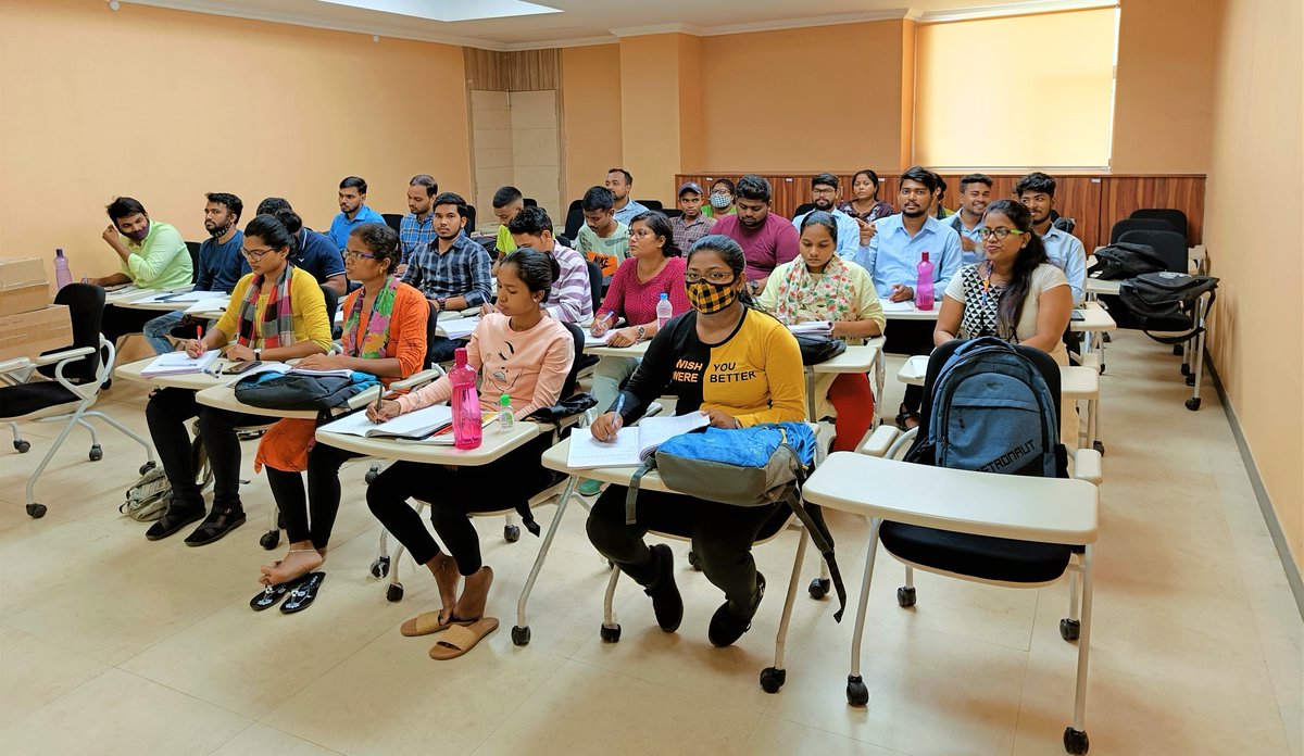 NIELITIndia's tweet photo. #NIELIT Bhubaneswar, 2nd NIELIT Centre in the Eastern Region, is currently housing 2 IT Labs, 1 #Electronics Lab, 2 Classrooms, Library and equipped with all basic amenities. It is capable of training approx 1200 students annually in #IECT areas through its Skill Oriented Courses https://t.co/Pjv31312uo