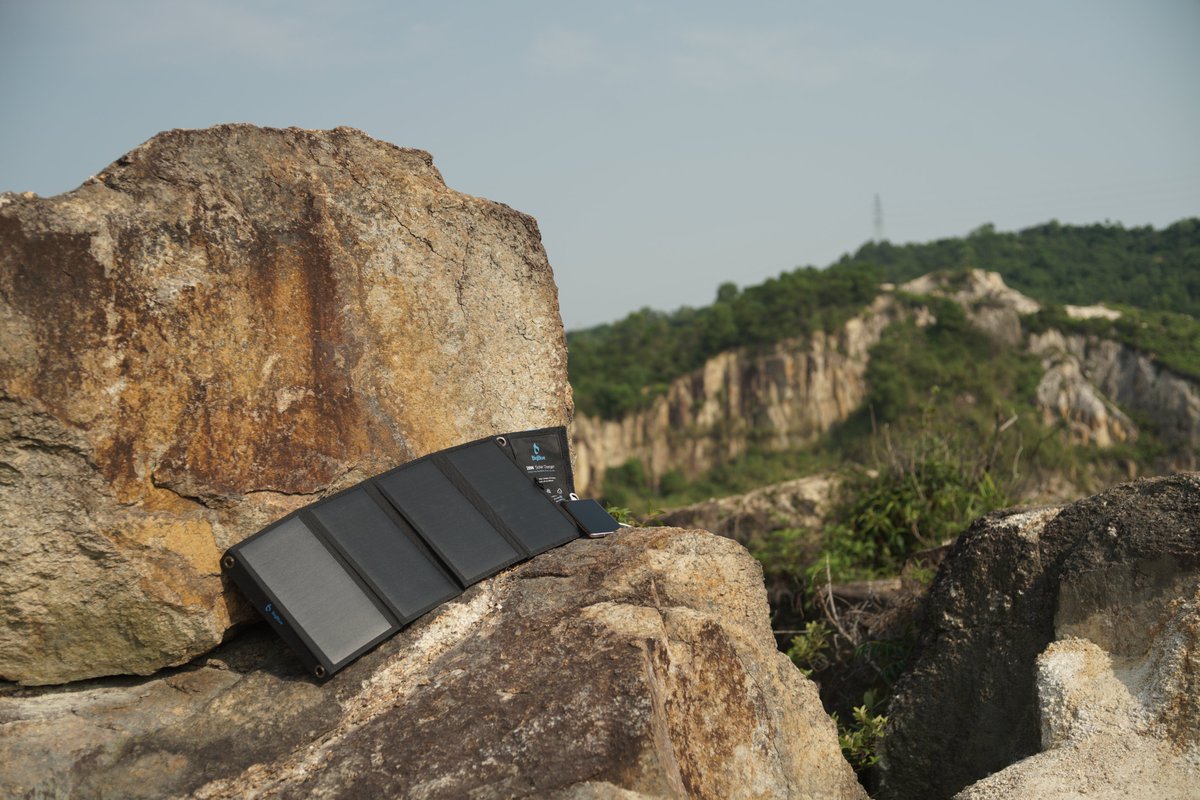 BigBlue 28W Solar Panel Charger
👉: bigblue-tech.com/products/28w-s…

#BigBlue #Solar #solarpanels #solarpanel #solarenergy #outdoor #Outdoors #outdoorliving #outdoorlife #camping #campinglife #hiking