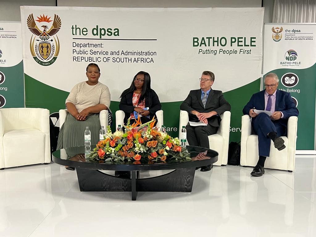 thedpsa's tweet photo. In attendance is the Malawian govt delegation led by Minister Joyce Chitsulo, DPSA Director-General, @Yoliswamakhasi, Head of the Ethics Institute, Prof. Deon Rossouw and TAU's Dr Salomon Hoogenraad-Vermaak. #EthicsWeek #PublicSerrviceMonth2022 @GovernmentZA @thensgZA @GCISMedia https://t.co/07nNrLMgxh