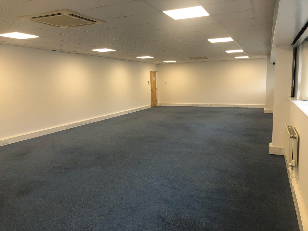 HubWashington's tweet photo. This spacious, modern ground floor business unit measures 93 sq.m and is available to rent now! Free car parking for your staff, 24hr access, state of the art IT. Call us for details 0191 338 5166 #washington #NorthEast https://t.co/nhfKdY7Dcz