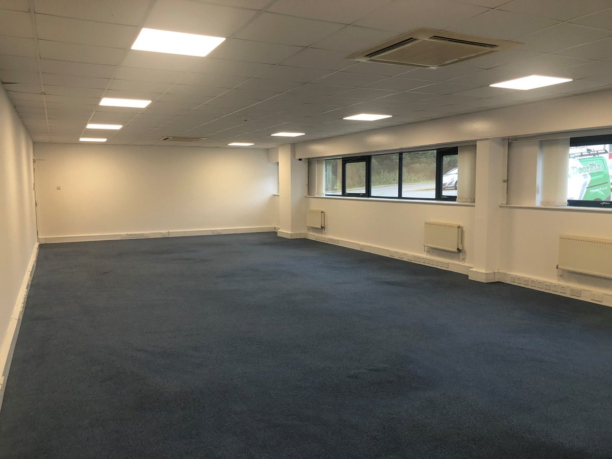 HubWashington's tweet photo. This spacious, modern ground floor business unit measures 93 sq.m and is available to rent now! Free car parking for your staff, 24hr access, state of the art IT. Call us for details 0191 338 5166 #washington #NorthEast https://t.co/nhfKdY7Dcz