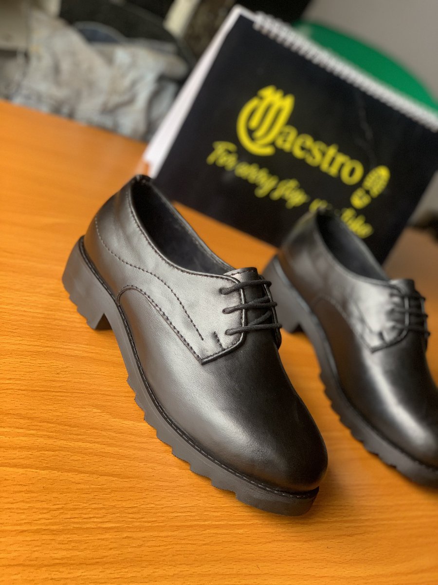PeterRotimi8's tweet photo. Smells like new shoes over here😊 https://t.co/b1ptO6Ldoo