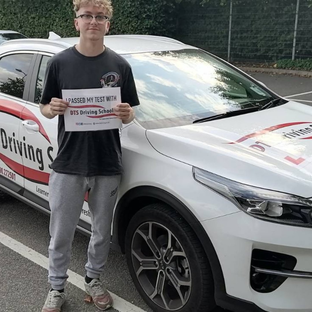dtsdriving's tweet photo. Congratulations to Owen who passed his test last week with only one fault!! 🥳🎉🚗

#drivingtest #drivinglessons #drivinginstructor #dtsdrivingschool https://t.co/rXYurNim2W