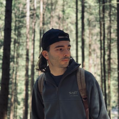 new profile pic. also, new music this friday 🤍

#lofi #chillhop #newpfp