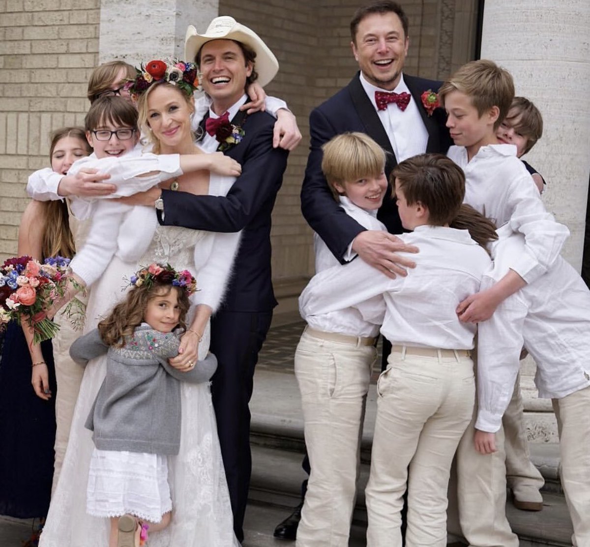 So much love and happiness here ❤️👨‍👦‍👦👨‍👩‍👦‍👦