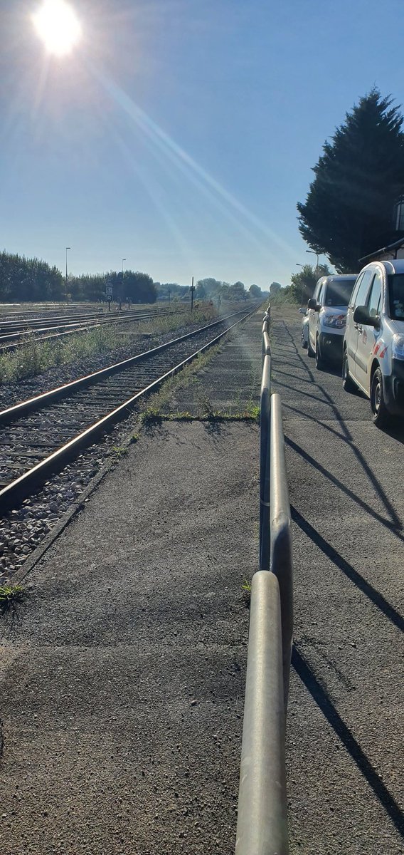 Géomètre du rail 💚💛❤️ tweet media