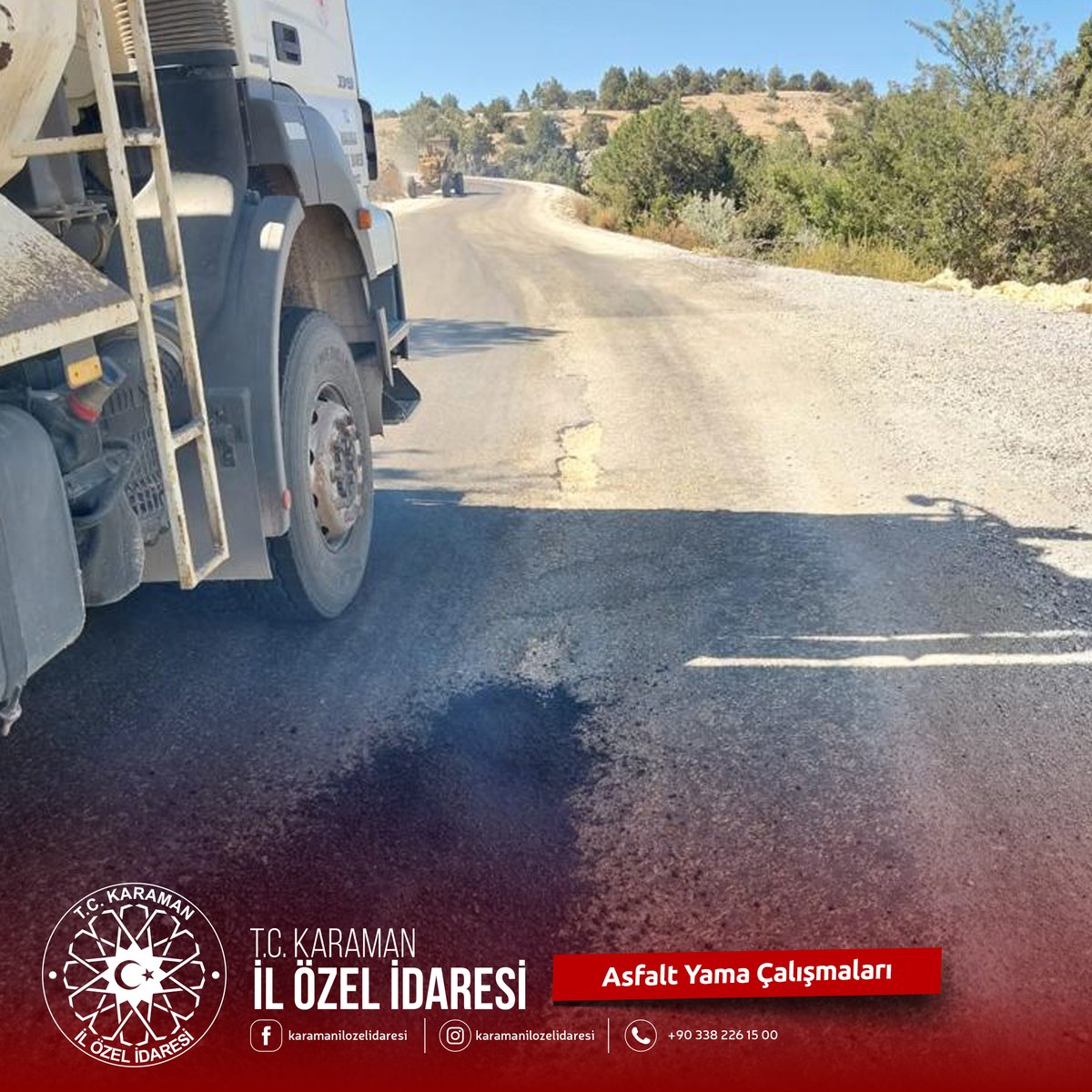 krmnozelidare's tweet photo. Cerit ve Bademli Köylerimiz arası yollarımızda asfalt yama çalışmalarımız devam etmektedir. 🚜🚧🚙
📍 #karaman #merkez #cerit #bademli https://t.co/gbHNcbHxGI