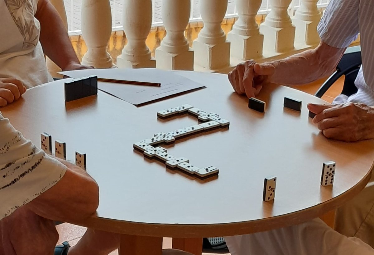 FundDiagrama's tweet photo. Un torneo de dominó para mejorar las capacidades cognitivas de las personas atendidas en la residencia #Altavida de Abanilla.
https://t.co/VKRY3S5Cpx https://t.co/8UbaKW2nRY