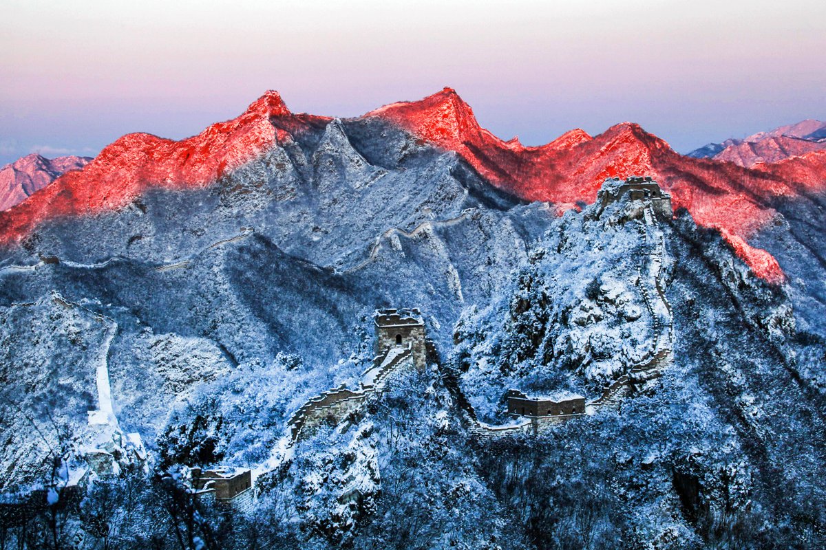 StoryOfBeijing's tweet photo. The 400-kilometre-long #GreatWall in #Beijing has eight national-level sections, including the #Badaling, #Juyongguan, #Mutianyu and #Simatai sections. Among them, the Jiankou section stands out for its construction on precipitous mountains. https://t.co/TQxL3S0od4