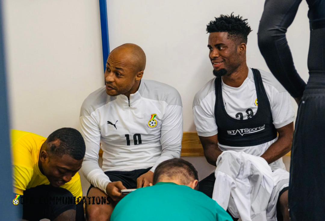 GhanaBlackstars's tweet photo. 👊🏽 | Captain ©️

- André Morgan Rami Ayew 🤗

#BlackStars | #BringBackTheLove https://t.co/ey9fTcC0WZ