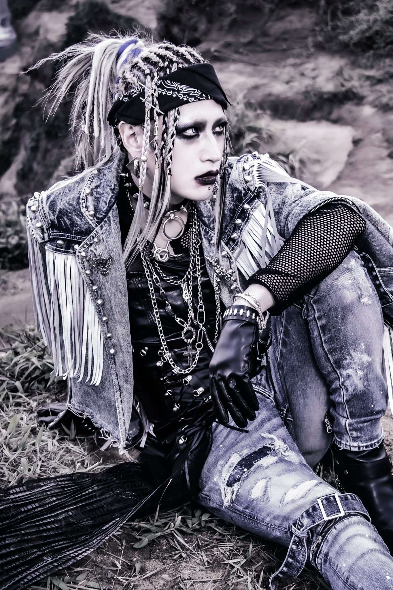 RAZOR 剣 直筆サイン入りアーティスト写真 駿河屋 - 【買取】☆RAZOR/剣/直筆サイン入り/公式生写真（男性
