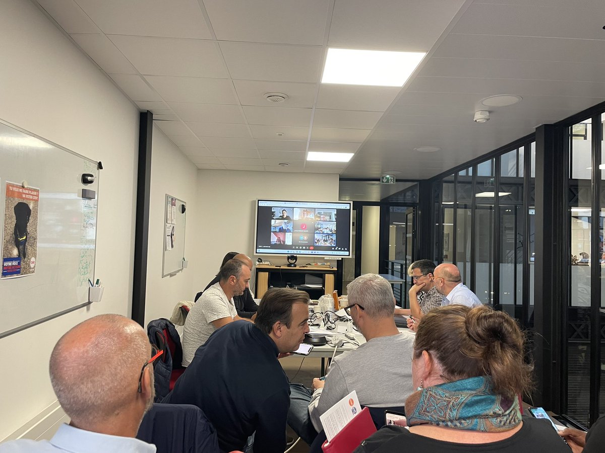 CfdtRhone's tweet photo. Congres avec l’ensemble des secrétaires de section et élus nationaux ! Objectif : élections pro de Décembre. https://t.co/g1lLG0R1pL