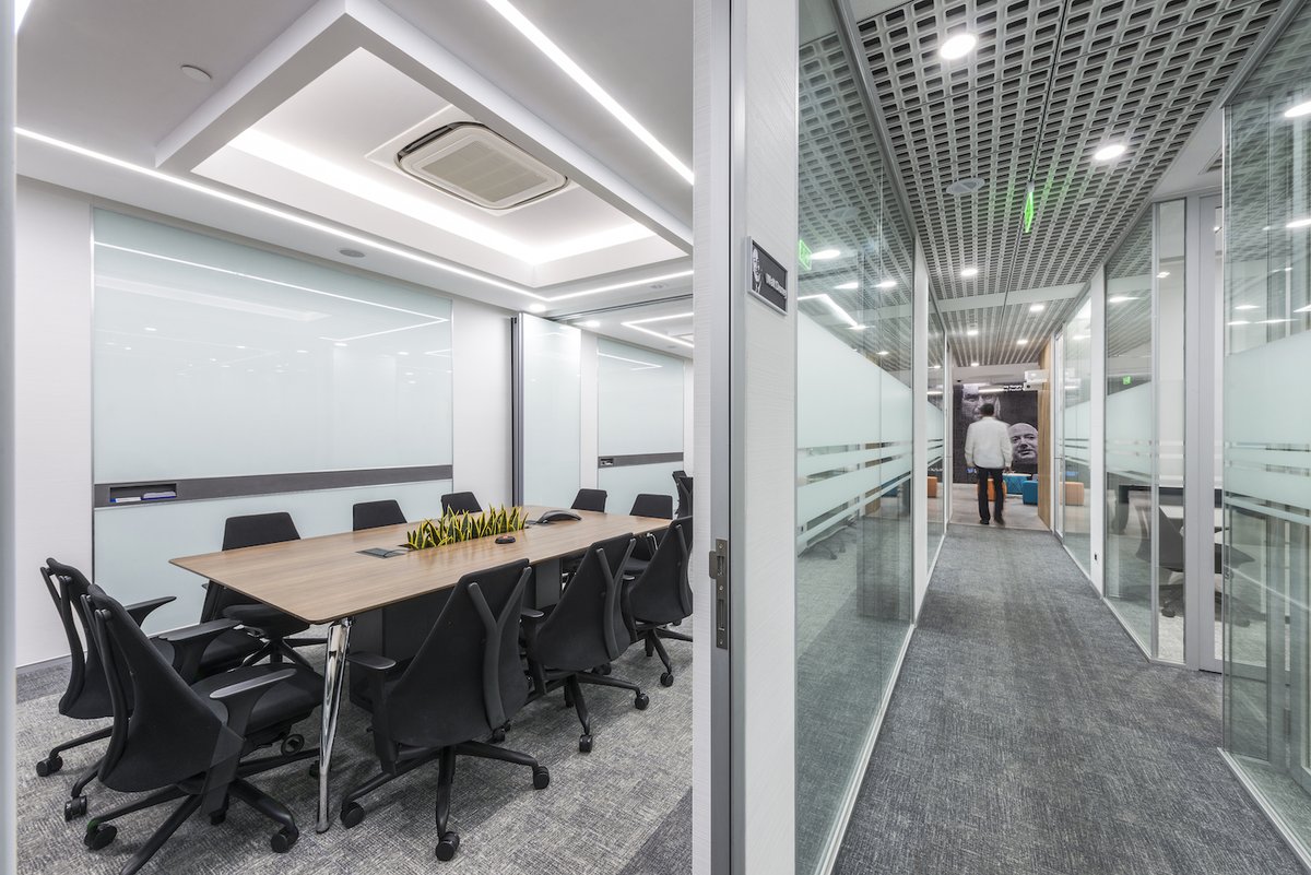 JTCPLDesigns's tweet photo. The post-pandemic office is a different animal than its pre-pandemic counterpart. With the workforce getting used to a certain informality and comfort that comes with remote working, offices now have to weave these traits into their narratives. #OfficeDesigners #officedesign https://t.co/7ZVXeMrW04