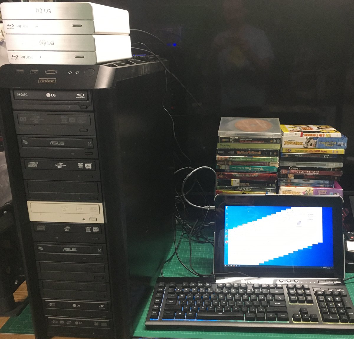 RetroTechMuseum's tweet photo. How we archive DVD and Blu-ray:
The ripping computer now has 14 Drives (3 Blu-ray)
Each DVD takes about 10-15 minutes or so to rip to a hard drive, then copy that to my Plex/Emby server.
#dvdrip #archive #plex #emby #movie https://t.co/uT3mLtQa7U