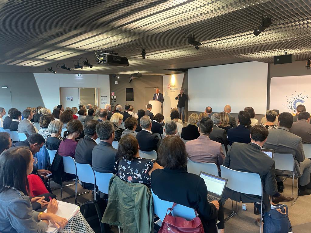 MostafaFourar's tweet photo. Merci à @CiteEspace d'accueillir le Collège des IA-IPR et IEN-ET-EG @actoulouse 
Le rôle des inspecteurs a été déterminant en cette rentrée scolaire et leur investissement au quotidien sur le terrain permet d'accompagner au plus près les équipes dans nos collèges et lycées. https://t.co/2C2iMLfmG3