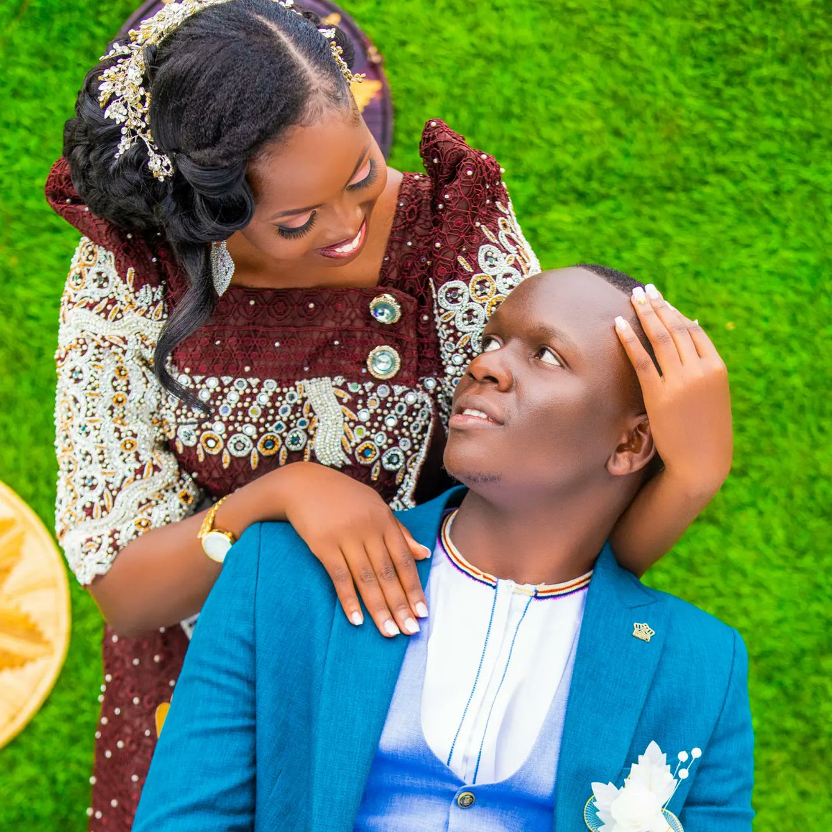 mukisaibrahim18's tweet image. Aint no painter but you get the picture😉..Mandem @davis_kalungi bamutute Dda &amp;lt;&amp;lt;swipe left for smiles😊

#Introuduction #davcopmedia