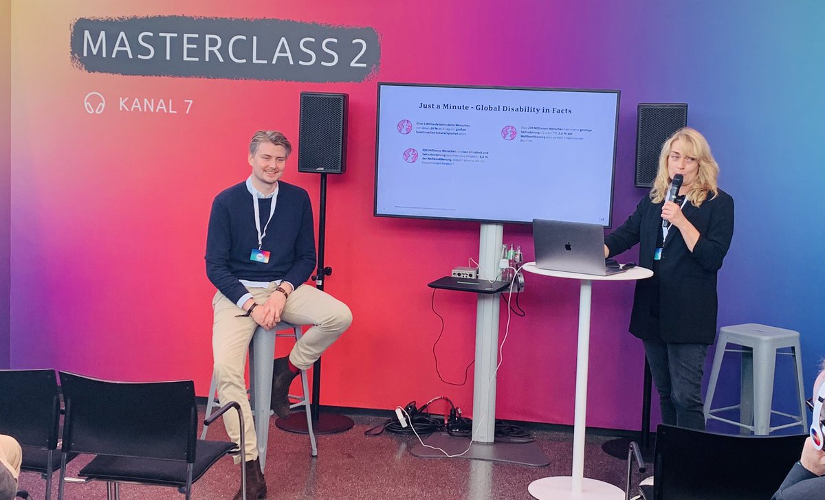 StarFinanz's tweet photo. Bühne frei: Auf der #SCOPE22 präsentieren unsere Stars Doreen und Joachim spannende Insights zu den Themen Barrierefreiheit und inklusives Design. Mehr Infos und den direkten Draht zu den beiden gibt es hier:
https://t.co/4Ootk9CEUS https://t.co/rrtbb7HSgD