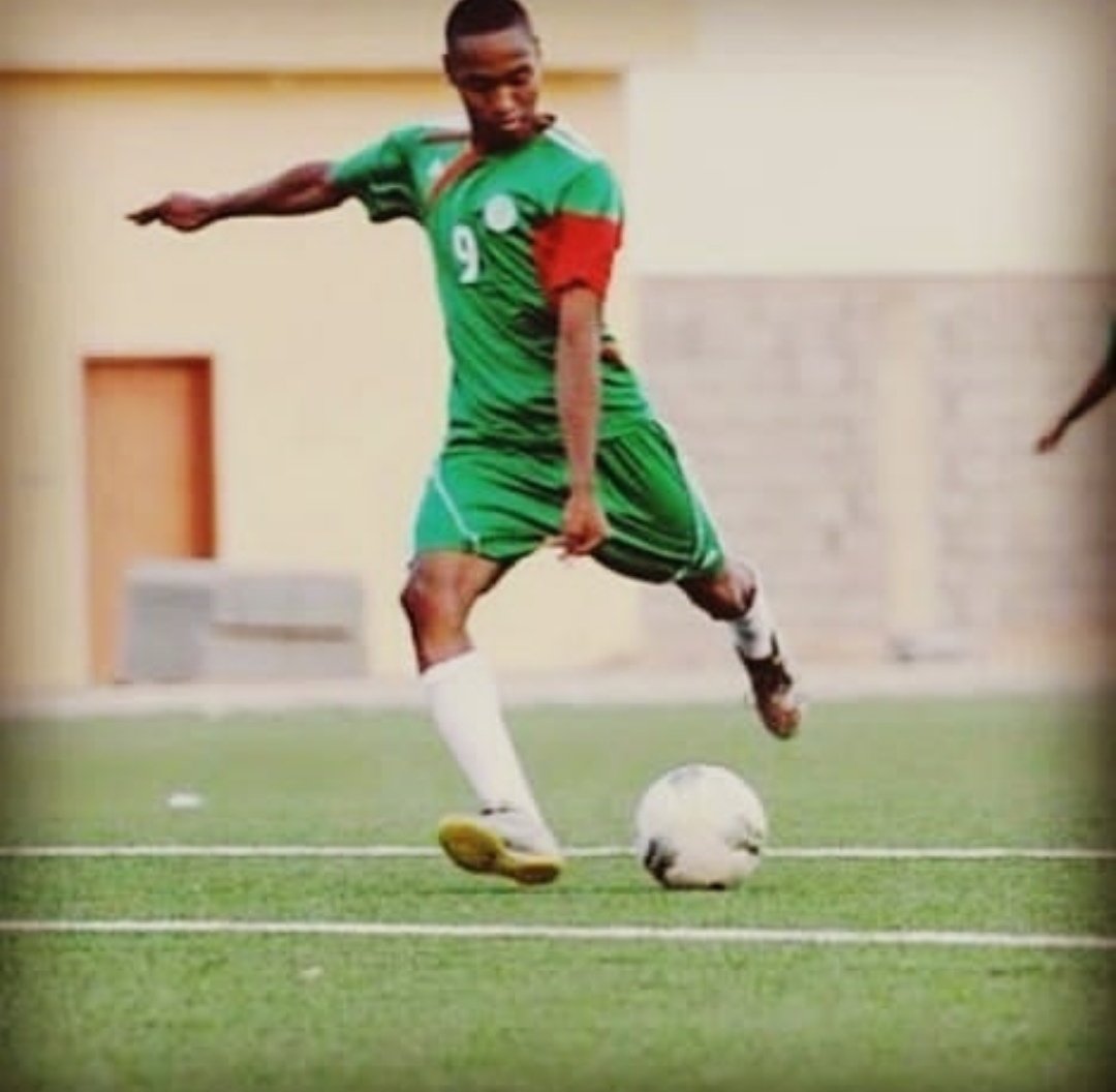 كرة القدم عشق ♥️👍⚽