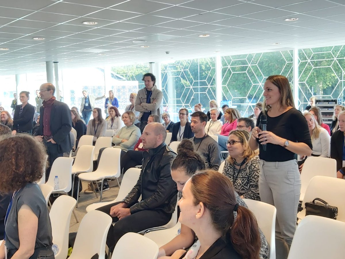 'The future is challenging, but hopeful'

<a href="/TAKEaCiCi/">Cécile Cremer</a>, trend and innovation expert, shared an inspiring speech on trends in agriculture &amp; how to unfold a vision of the future

Presentation available soon 👉 bit.ly/TimeToFly22
#NRNMeeting #CAPGreenArchitecture