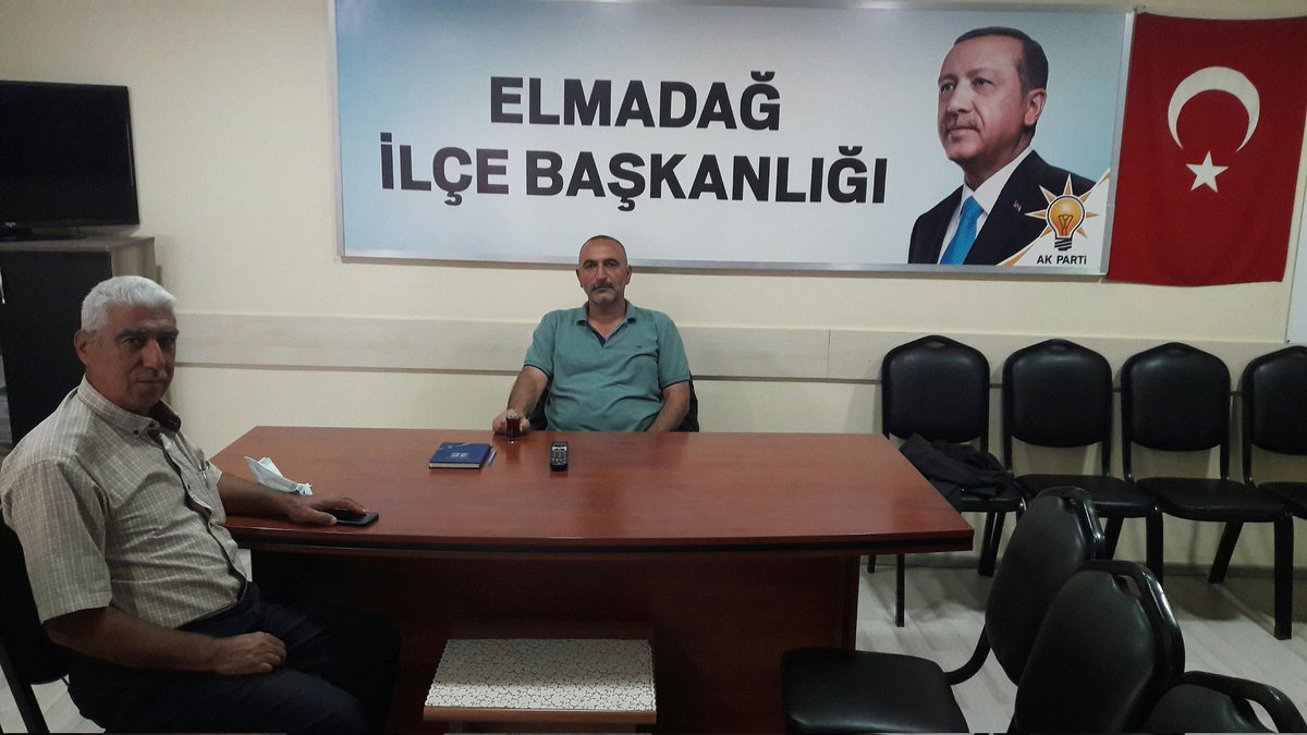 AKELMADAG06's tweet image. Bugün İlçe Başkanlığımızda Nöbetçimiz;

İlçe Başkan yardımcımız, Sosyal Politikalar Başkanımız Sn. Aydın Abay 

ℹ️letişim numaramız 👇
       📞(0312) 863 09 19

@hakanhanozcan 
@hakanarol 
@06AhmetKaraca29 
@emrhntrn 
@rezzan_seker 
@eyuptekiner29