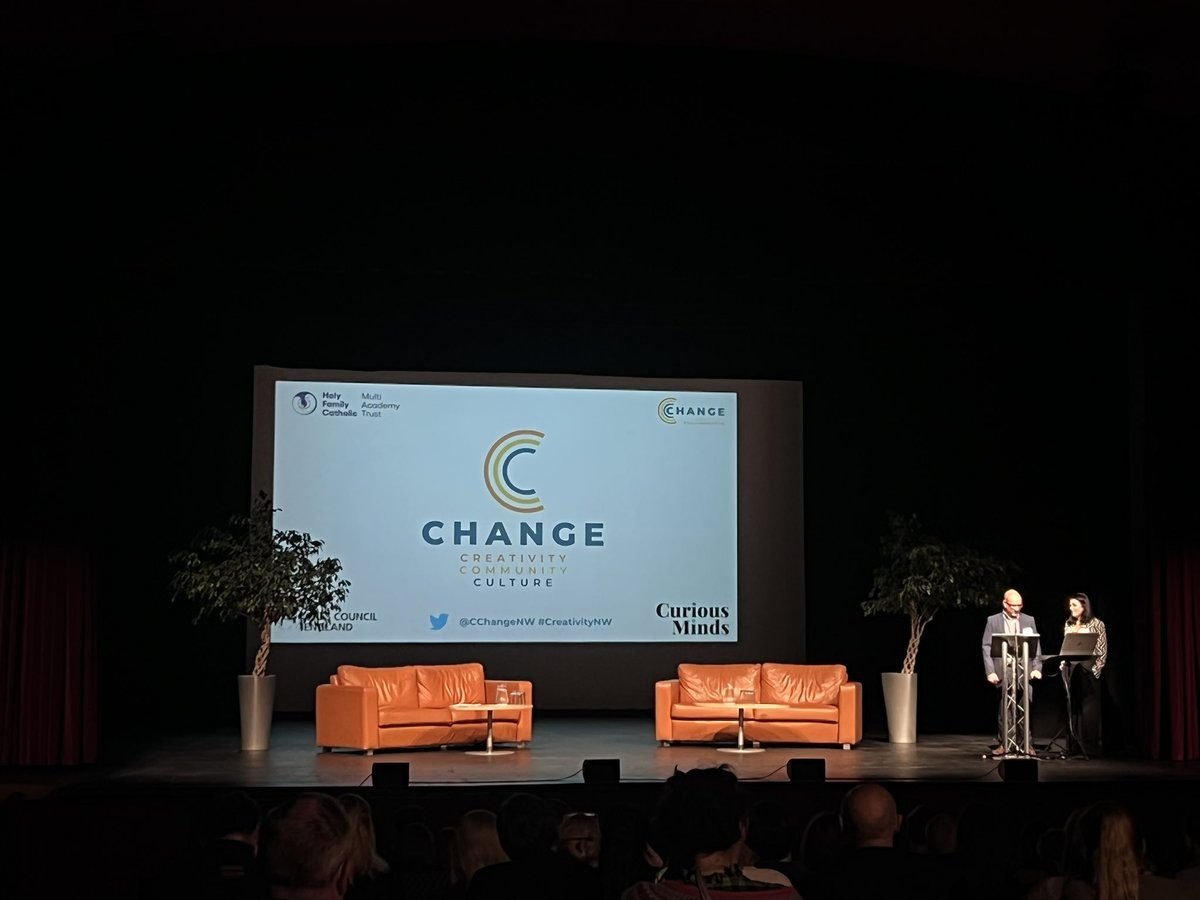 sjppadept's tweet photo. Our fantastic Creativity Conference has begun! We are looking forward to a wonderful day of creative thinking and meeting lots of amazing creative folk down in New Brighton #creativityNW @CChangeNW https://t.co/pJosDtIQ8s
