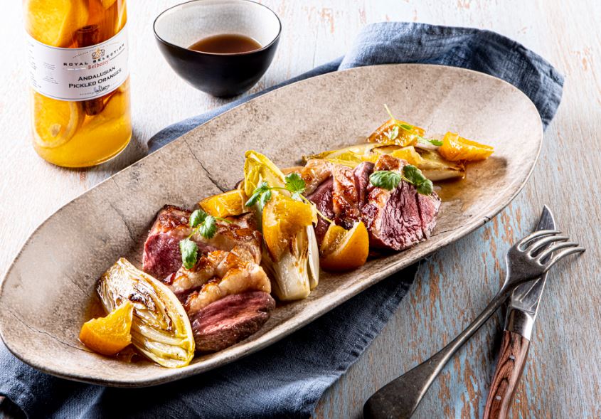 🍁Autumn is coming, the perfect time to try our own version of the famous "canard à l'orange" ! 🍊

🧐 Find the recipe on our website => belberry.com/recipe/duck-fl…

#canardalorange #duckbreast #oranges #autumn #foodporn #belberry #andalusianoranges #cinnamon #foodiegram
