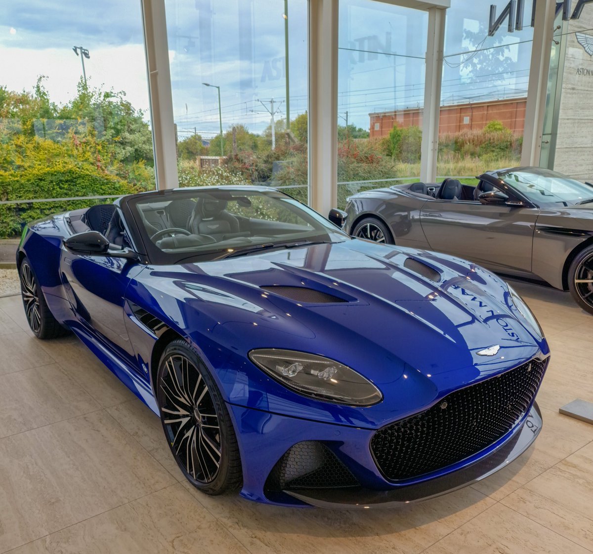 astonmartinedin's tweet photo. Aston Martin Edinburgh is proud to present this stunning Aston Martin DBS Volante in Ion Blue. This volante is powered by an Aston Martin manufactured V12 engine, that produces over 700 BHP.
To learn more get in touch on 0131 584 0716.
#ferocitydriven #intensitydriven https://t.co/qQIRw4ovdt