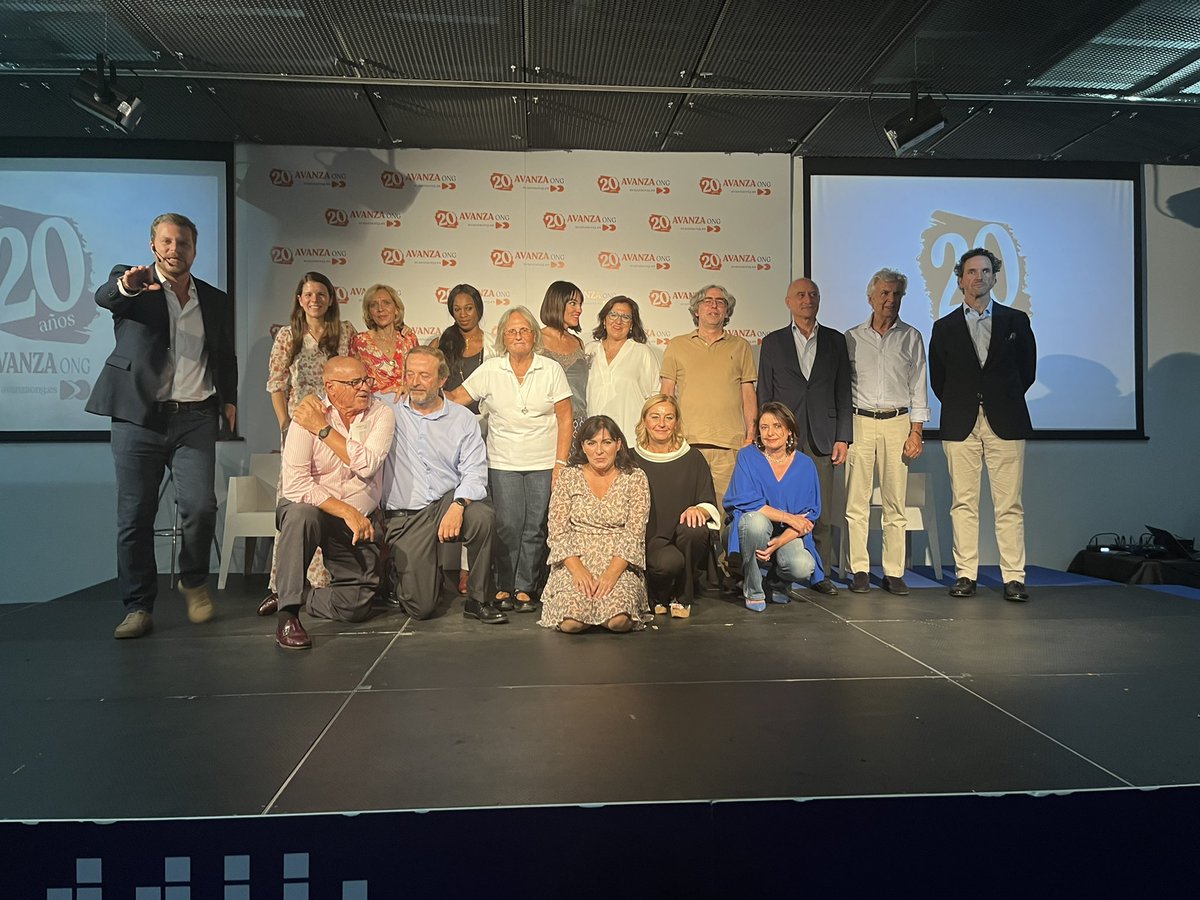 ciudadraqueta's tweet photo. Ayer celebramos el 20 Aniversario de @avanza_ong en @ciudadraqueta con la presencia de @_IreneVilla_ @legadomaria @FMahouSanMiguel presentado por @JotaAbril Enhorabuena!!! https://t.co/6u4JnJVJZW
