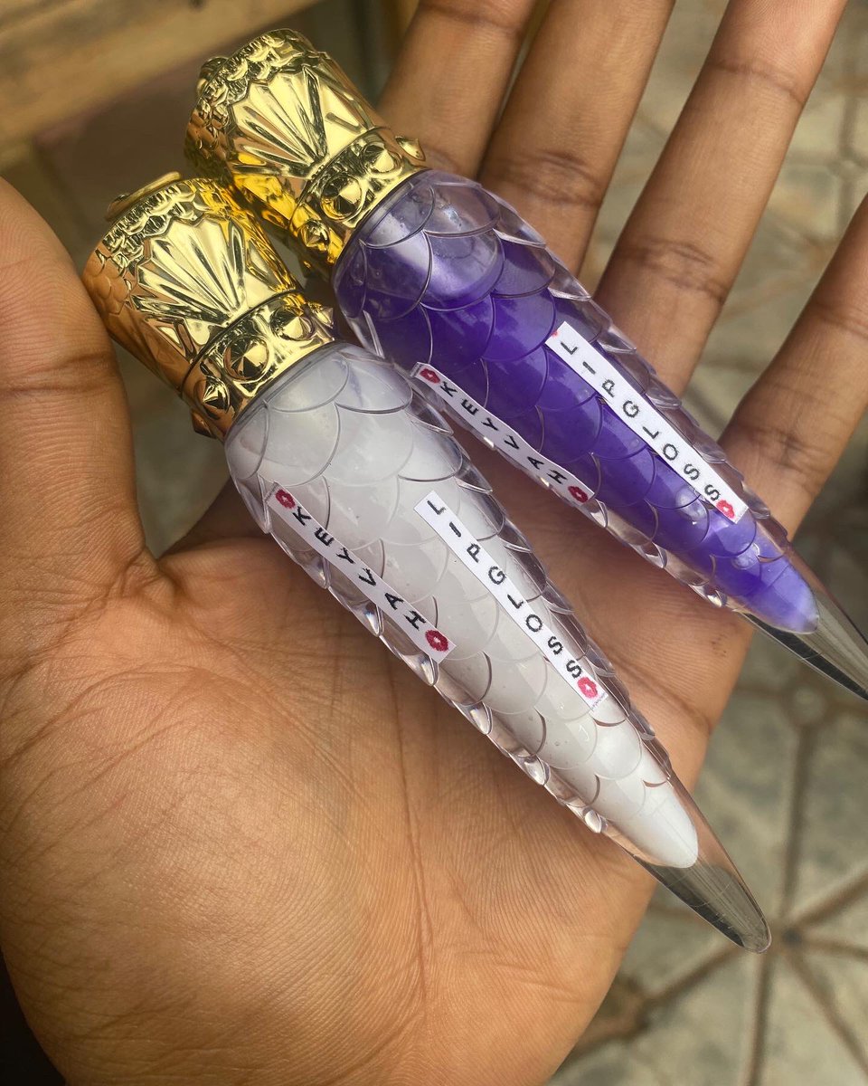 Keyvah_Beauty's tweet photo. Keyvah is running a promo on her lipglosses at the moment.
Get two lipglosses for the price of one!
The offer is ending in 48hours.
Shades are available as seen.
FEATURES:Thick,glossy and glittery ✨
#keyvah #keyvahbeauty #lipcare #liproutine #brightlips #keyvahlipcare https://t.co/QY28x35uRq