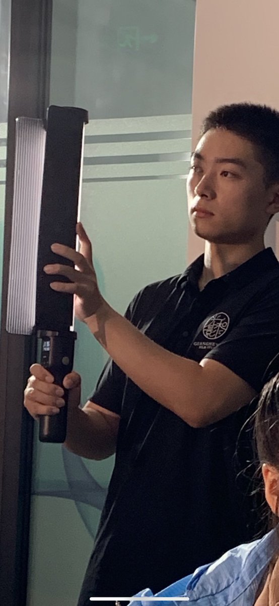 周四极乐汇银泰店   偶遇 玩刺激