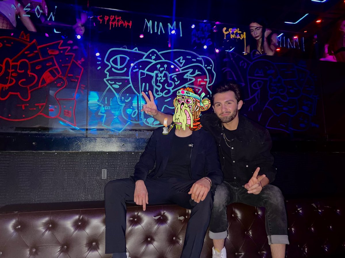 nic0x_eth's tweet photo. Probably nothing 👀  
#coolmansuniverse #NFTs 
(Gold Rush the NFT Degen Lounge) https://t.co/J7e4qrBcEJ