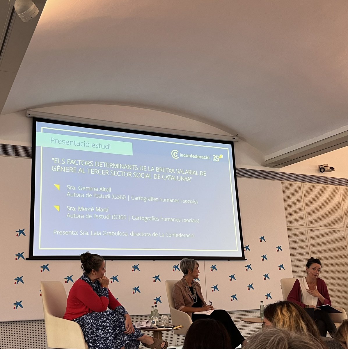 esthermateuc's tweet photo. @suaracoop assisteix a la Jornada la bretxa salarial al Tercer Sector organitzada per la @LaConfederacio . Encara tenim molt camí per recórrer. Gràcies @G360_org per estudi i per compartir reflexions. https://t.co/ZBDCFtMpNn