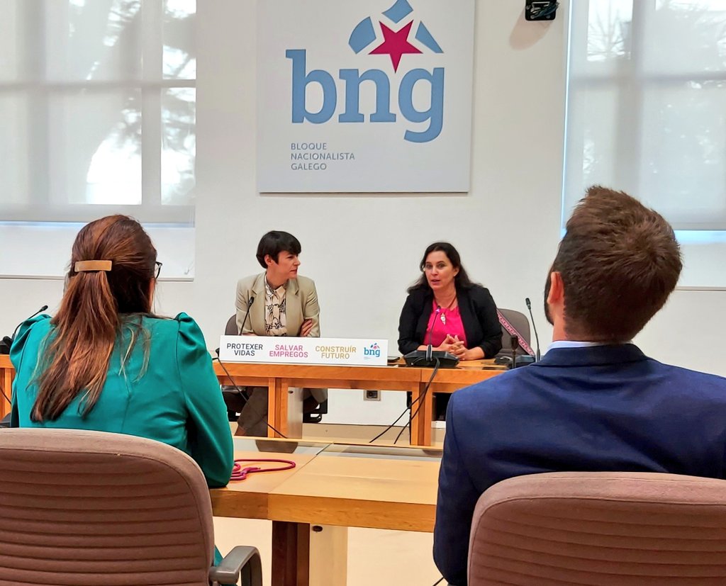 📍Bon dia des del Parlament de #Galiza. Amb <a href="/anaponton/">Ana Pontón</a> i amb el grup parlamentari d'<a href="/obloque/">BNG - Bloque Nacionalista Galego</a> <a href="/EFAparty/">European Free Alliance</a>, conversem sobre la construcció de més sobiranies i d'un món millor des de l'equitat i la justícia social.