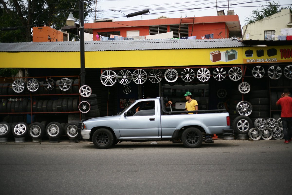 _Cellar_Moon_'s tweet photo. #photooftheday

Tire shop in the streets of Santiago, in the South of the Dominican Republic.

2014.08.26 - Santiago De Los Caballeros, Dominican Republic

#streetphotography

@CanonFrance EOS 5D - 50mm - f/1.8 - ISO1600 - 1/2500sec https://t.co/pVdXtbJGkE