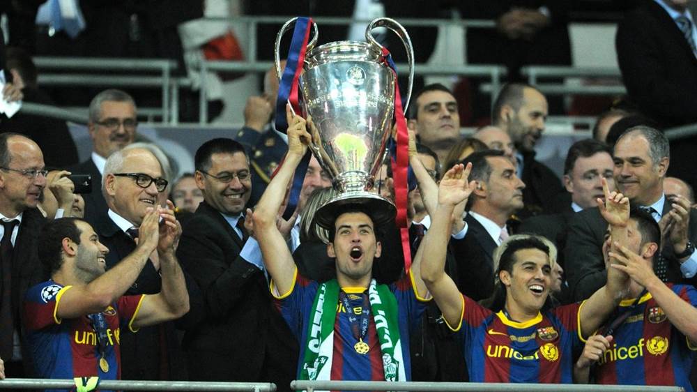 FootyAccums's tweet photo. Sergio Busquets will leave Barcelona this summer to join Inter Miami - (via Forbes)

Is he the greatest defensive midfielder in history? https://t.co/7r1PJ2h0B0