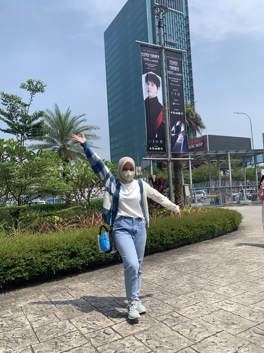wndaarsh's tweet photo. Karena tweet yg ada muka si anu dihapus demi keselamatam bersama 😌. Jadi ulang bikin tweet opening thread kenangan #SS9inJKT https://t.co/eRbnBFf1dy