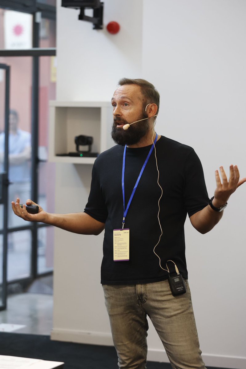 Mutabilia tweet media